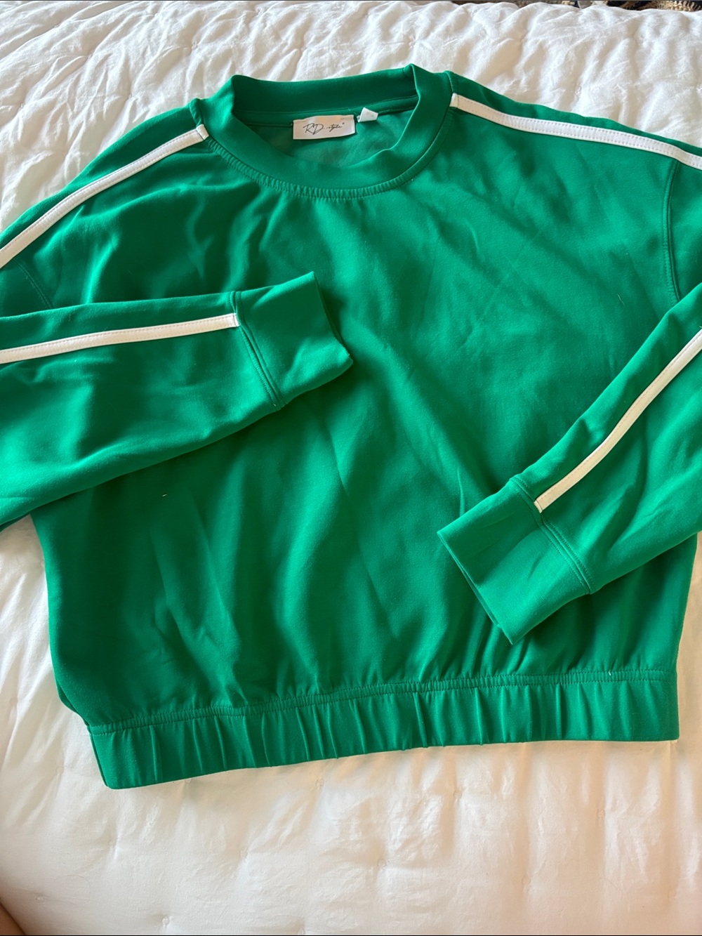 RD Style Green Crewneck Sweatshirt with White Stripe Detail